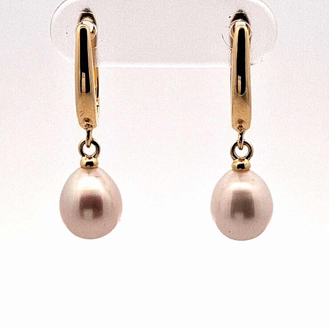Ming creole pearl earring 38592
