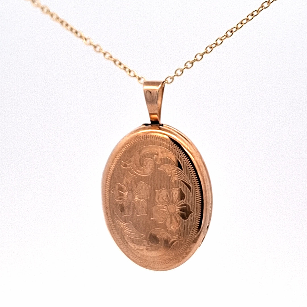 Gold Oval floral pattern locket 352