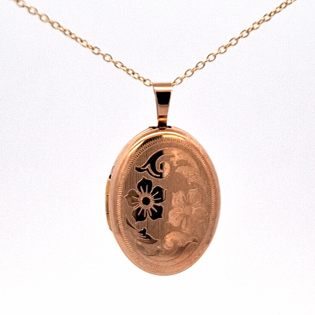 Gold Oval floral pattern locket 352