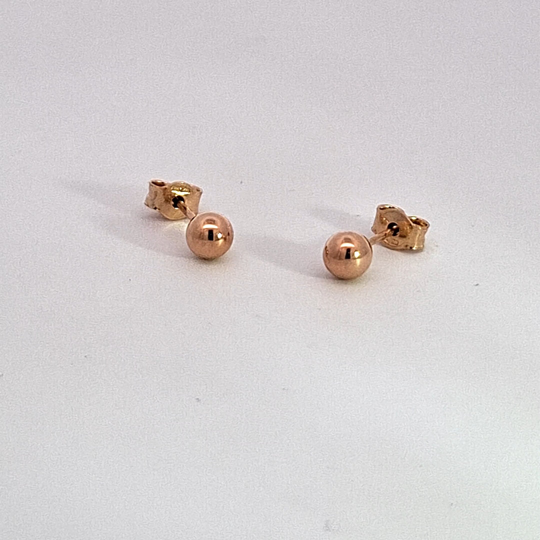 4mm 9ct gold ball stud 33326