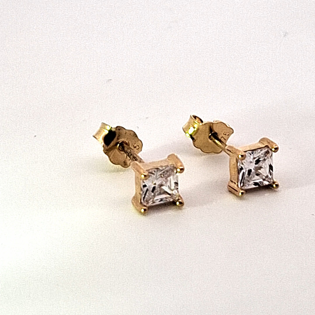 Gold Princess CZ stud earrings 38530
