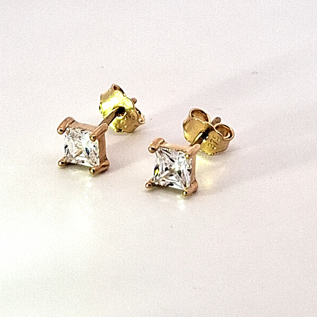 Gold Princess CZ stud earrings 38530