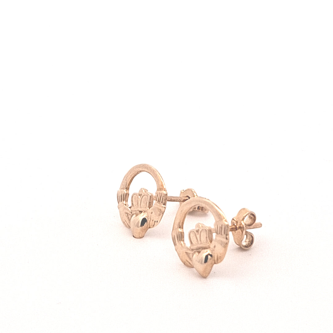 Gold Claddagh stud earrings 38767