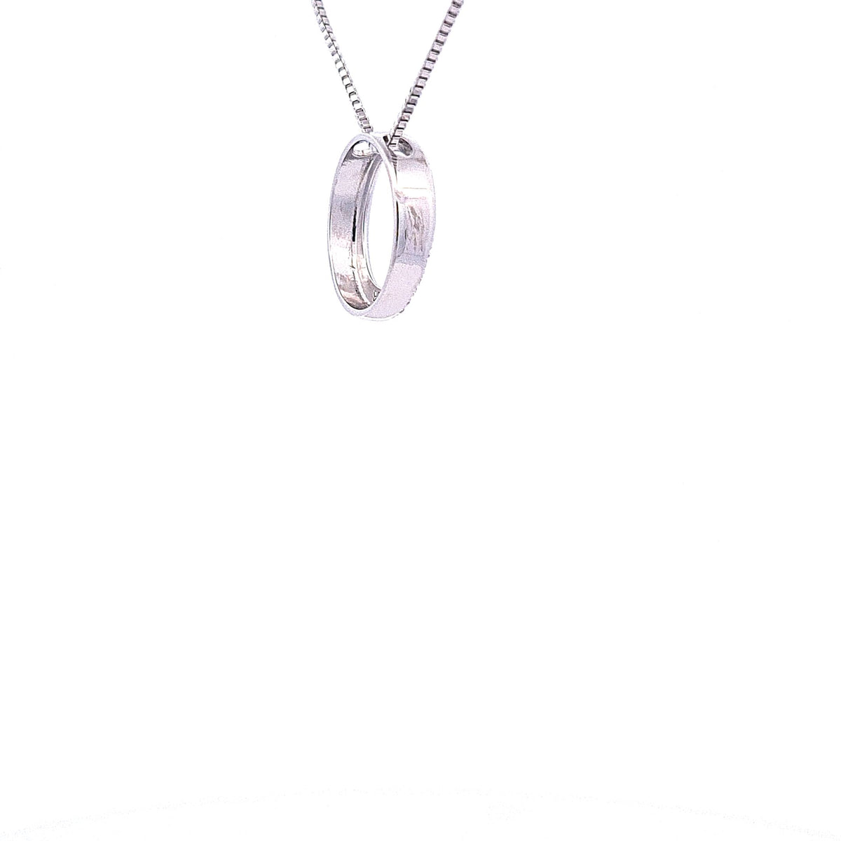 Minimalist Open circle pendant 34109 - Armin Lowe Jewellers