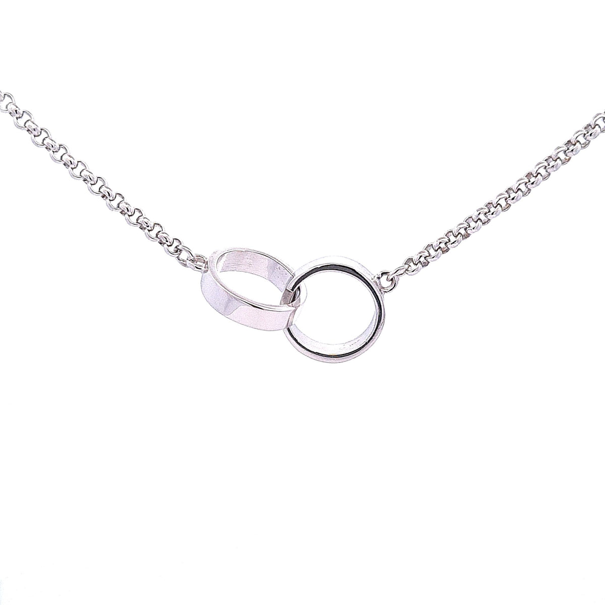 Connected Circles pendant 37299 - Armin Lowe Jewellers