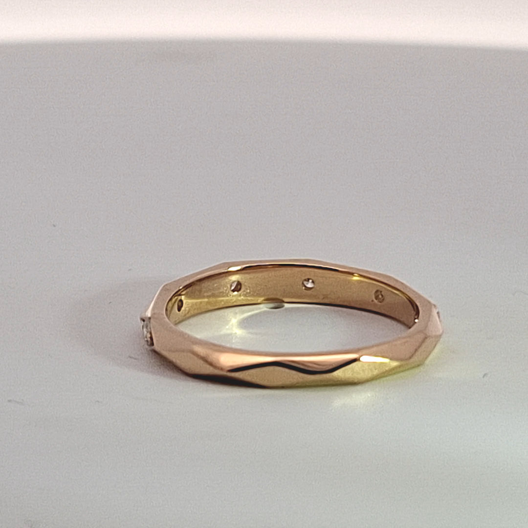 9ct gold faceted 2mm Diamond set band 38199