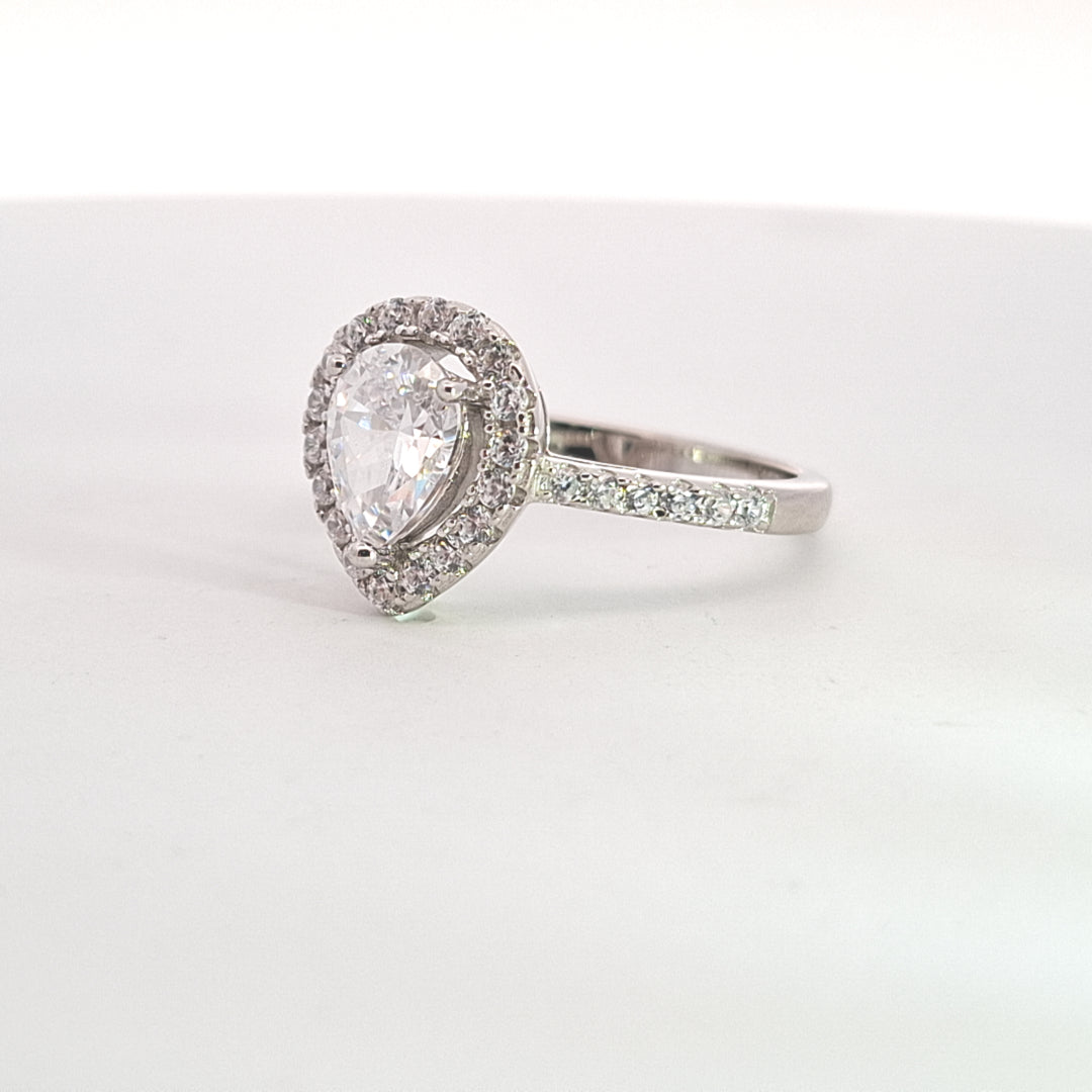 Pear promise ring 38078