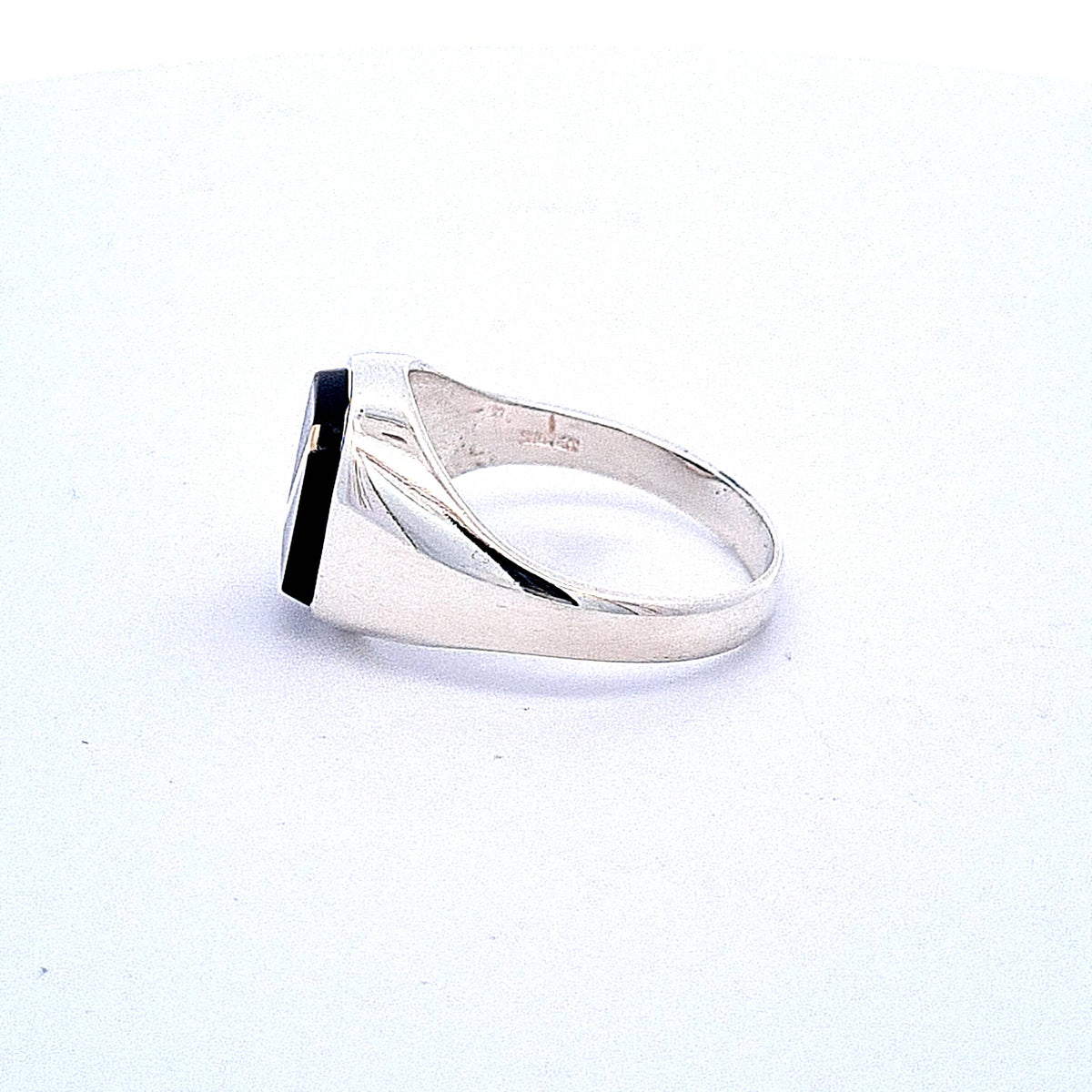 Gents Onyx ring 36627 - Armin Lowe Jewellers