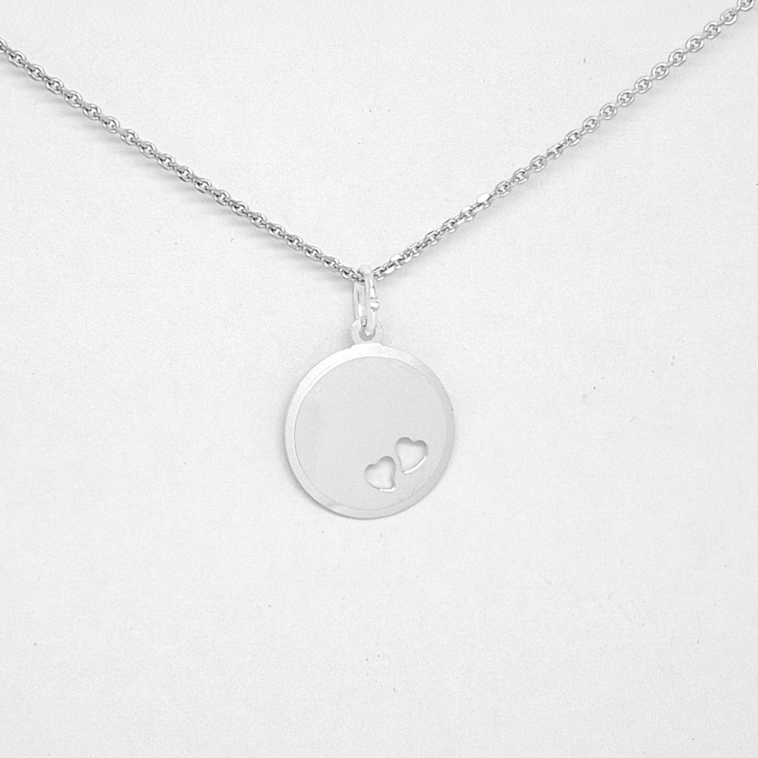 Silver cut out Hearts disc and chain pendant 38152