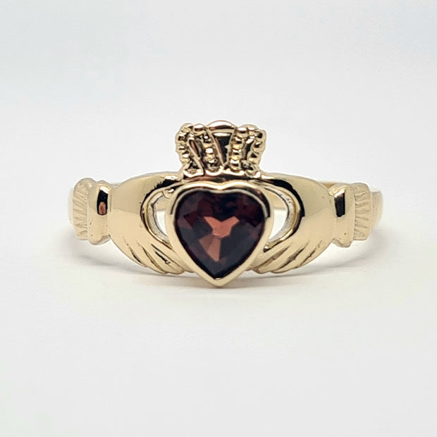 Ladies Claddagh ring with Garnet Heart 35456