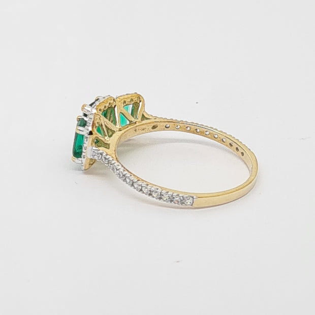 9ct gold Emerald CZ Trilogy Halo cluster ring 34643