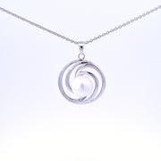 Circle and swirl Pearl pendant 33652