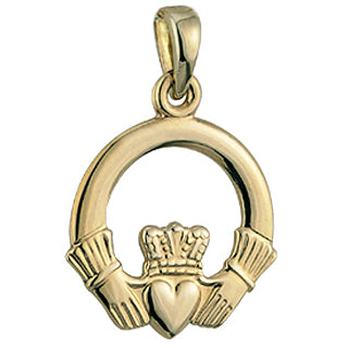9ct gold medium Claddagh pendant, 15mm, priced and shown without chain 26772